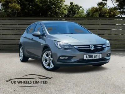 Used Vauxhall Astra SRi 150 HP (110 kW) 2018 Grey Hatchback