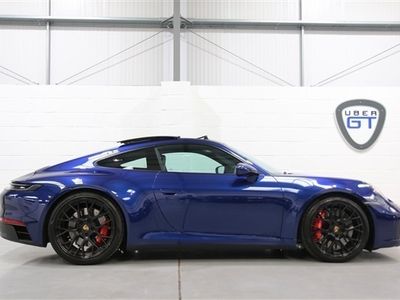 Porsche 911 Carrera 4 GTS