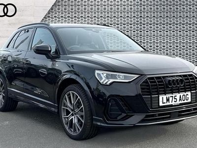 Używany Audi Q3 Black Edition 150 KM (110 kW) 2025 Czarny SUV