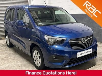 Used Vauxhall Combo 130 HP (95 kW) 2021 Blue MPV