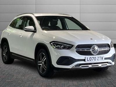 Mercedes GLA200