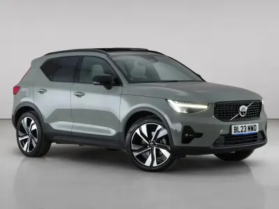Used Volvo XC40 Ultimate 2023 Green SUV