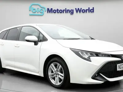 Used Toyota Corolla 184 HP (135 kW) 2022 White Estate