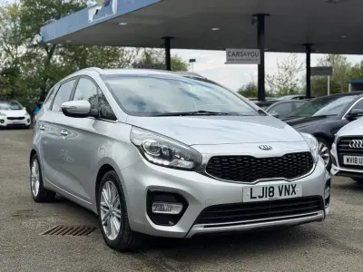 Usado Kia Carens 139 HP (102 kW) 2018 Prateado Monovolume