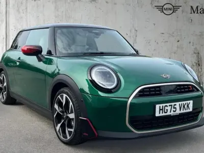 Gebraucht Mini Cooper S Hatch 201 PS (147 kW) 2026 Grün Kleinwagen