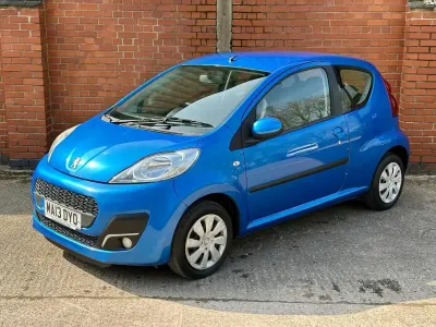 Second-hand Peugeot 107 Active 68 CP (50 kW) 2013 Albastru Hatchback