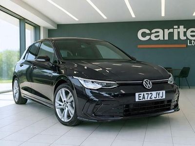 Second-hand VW Golf VIII R-line 130 CP (95 kW) 2022 Negru Hatchback
