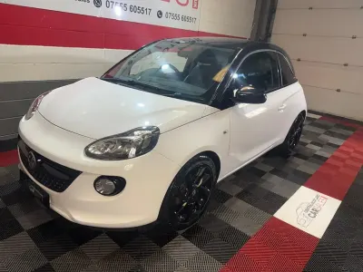 Używany Vauxhall Adam S 70 KM (51 kW) 2016 Biały Hatchback