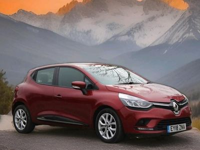 Used Renault Clio IV Dynamique 90 HP (66 kW) 2018 Red Hatchback