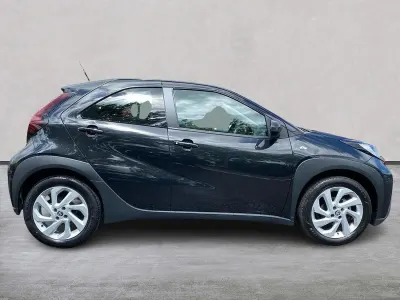 Used Toyota Aygo X PURE 72 HP (52 kW) 2023 Black SUV