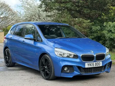 Begagnad BMW 218 M Sport 2015 Blå Halvkombi