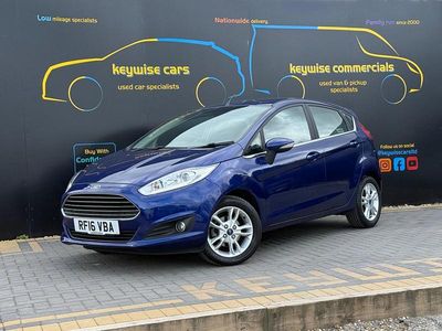 Usado Ford Fiesta Zetec 2016 Azul Citadino