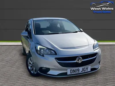 Second-hand Vauxhall Corsa Design Edition 75 CP (55 kW) 2019 Argintiu Hatchback