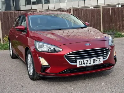Used Ford Focus Titanium 125 HP (91 kW) 2020 Red Hatchback