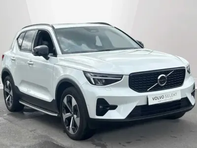 Used Volvo XC40 Ultimate 194 HP (142 kW) 2022 White SUV