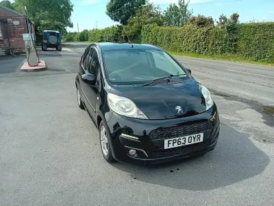 Used Peugeot 107 Allure 68 HP (50 kW) 2013 Black Hatchback