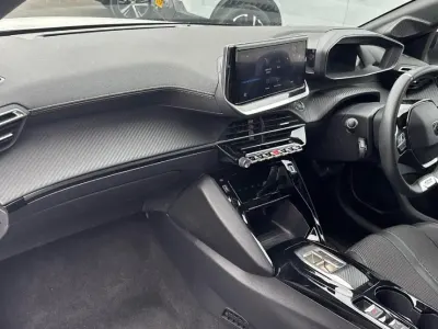 Used Peugeot e-208 GT 113 kW (154 HP) 2025 White Hatchback