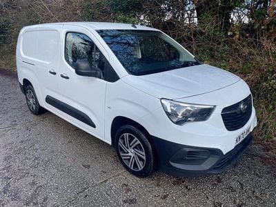 Used Vauxhall Combo Edition 100 HP (73 kW) 2020 White Van
