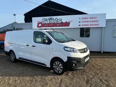 Used Vauxhall Vivaro S 100 HP (73 kW) 2021 White MPV