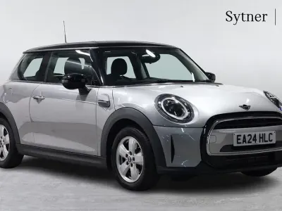 Used Mini Cooper Classic 134 HP (98 kW) 2024 Silver Hatchback