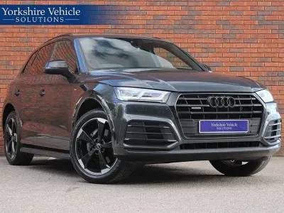Begagnad Audi Q5 Black Edition 190 HK (139 kW) 2020 Grå SUV