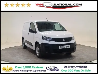 Second-hand Peugeot Partner Premium 100 CP (73 kW) 2023 Alb Monovolum