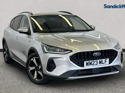Begagnad Ford Focus Active 125 HK (91 kW) 2023 Silver Halvkombi