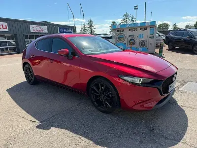 Used Mazda 3 Inclusive 186 HP (136 kW) 2022 Red Hatchback