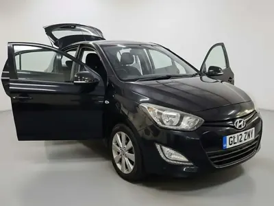 Used Hyundai i20 Style 101 HP (74 kW) 2012 Black Hatchback