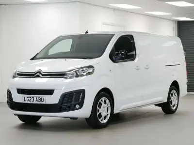 Used Citroën Dispatch 100 HP (73 kW) 2023 White MPV