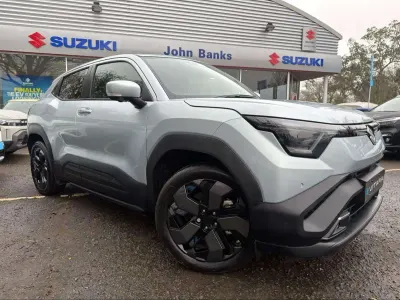 Usado Suzuki Vitara 135 kW (184 HP) 2026 Prateado SUV