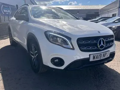 Used Mercedes GLA180 Urban 122 HP (89 kW) 2020 SUV