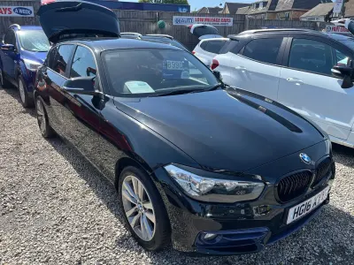 Used BMW 118 Sport Line 2016 Black Hatchback