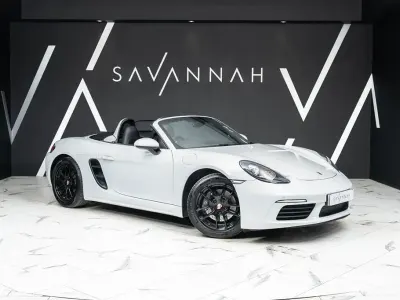 Used Porsche 718 Boxster 300 HP (220 kW) 2017 White Cabriolet