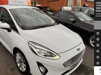 Used Ford Fiesta Titanium 120 HP (88 kW) 2018 White Hatchback