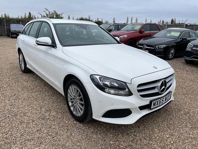Used Mercedes C220 Executive 170 HP (125 kW) 2015 White Estate