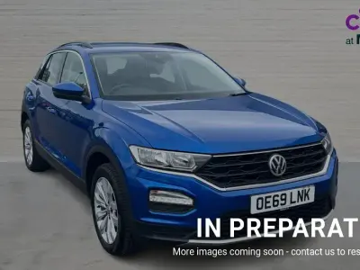 Używany VW T-Roc SE 150 KM (110 kW) 2019 Niebieski SUV
