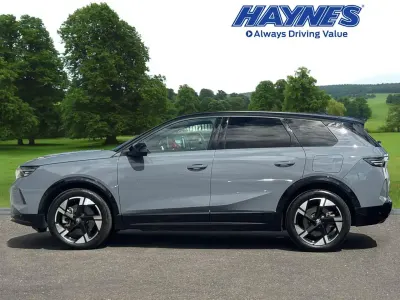 Used Vauxhall Grandland Ultimate 154 kW (210 HP) 2025 Grey SUV