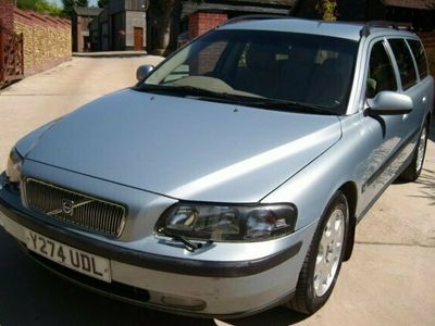 used Volvo V70 2.4