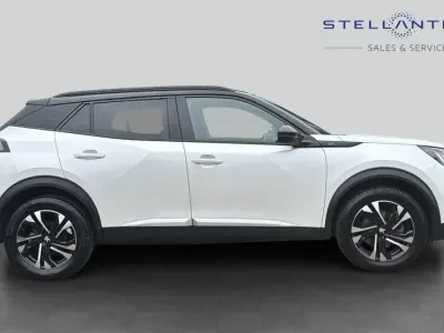 Gebraucht Peugeot e-2008 GT 98 kW (134 PS) 2023 Weiß SUV