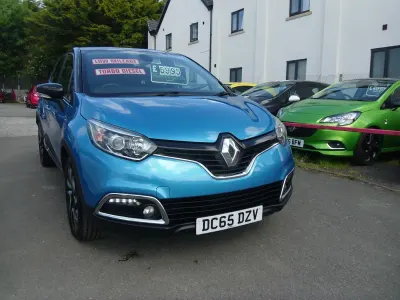 Used Renault Captur Dynamique 90 HP (66 kW) 2015 Blue SUV