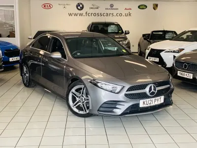 Usado Mercedes A200 AMG line 150 HP (110 kW) 2021 Cinzento Sedan
