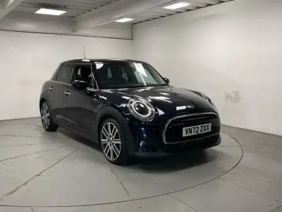 Used Mini Cooper Exclusive 134 HP (98 kW) 2022 Black Hatchback