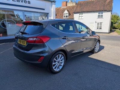 Używany Ford Fiesta Titanium 2018 Szary Hatchback