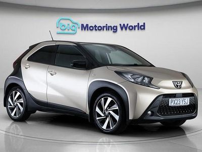 Used Toyota Aygo X 72 HP (52 kW) 2023 Beige SUV