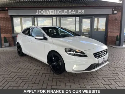 Used Volvo V40 R-Design 150 HP (110 kW) 2014 White Estate