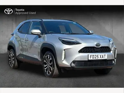 Used Toyota Yaris Cross Design 114 HP (83 kW) 2025 Silver SUV