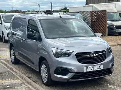 Used Vauxhall Combo Sportive 100 HP (73 kW) 2022 Grey MPV