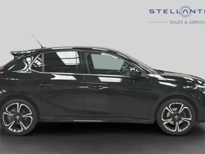 Used Vauxhall Corsa Edition 99 HP (72 kW) 2022 Black Hatchback