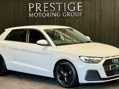 Used Audi A1 Sportback Design 116 HP (85 kW) 2019 White Hatchback